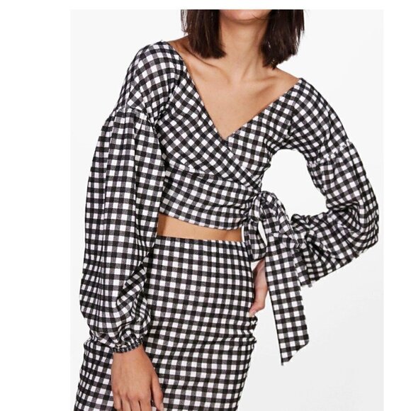 𝅺NWT - Boohoo- Tina Gingham Wrap Crop Top - Picture 11 of 11